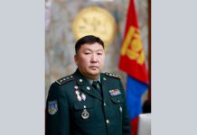 ЯАМНЫ ТӨРИЙН НАРИЙН БИЧГИЙН ДАРГААР ХУРАНДАА Д.ГАНХУЯГИЙГ ЖИНХЭЛЛЭЭ