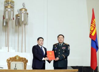 БАТЛАН ХАМГААЛАХЫН САЙД Г.САЙХАНБАЯРТ ТӨРИЙН ТАМГЫГ ГАРДУУЛЛАА