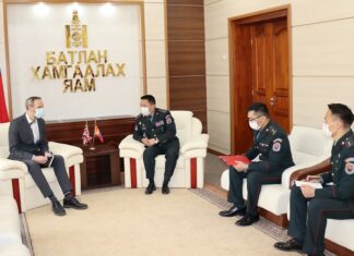 ЭЛЧИН САЙДЫН ЯАМНЫ ДЭД ТЭРГҮҮНИЙГ ХҮЛЭЭН АВЧ УУЛЗЛАА