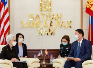 БАТЛАН ХАМГААЛАХЫН САЙД Г.САЙХАНБАЯР АМЕРИКИЙН НЭГДСЭН УЛСЫН ТӨРИЙН НАРИЙН БИЧГИЙН ДАРГЫН ОРЛОГЧ ХАТАГТАЙ УЭНДИ ШЕРМАНЫГ ХҮЛЭЭН АВЧ УУЛЗАВ