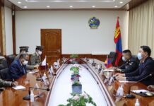 КАТАР-МОНГОЛ ХООРОНДЫН БАТЛАН ХАМГААЛАХ, ХӨРӨНГӨ ОРУУЛАЛТЫН ЧИГЛЭЛЭЭР ХАМТРАН АЖИЛЛАХ ХОРООНЫ ДАРГЫГ ХҮЛЭЭН АВЧ УУЛЗАВ