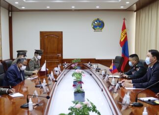 КАТАР-МОНГОЛ ХООРОНДЫН БАТЛАН ХАМГААЛАХ, ХӨРӨНГӨ ОРУУЛАЛТЫН ЧИГЛЭЛЭЭР ХАМТРАН АЖИЛЛАХ ХОРООНЫ ДАРГЫГ ХҮЛЭЭН АВЧ УУЛЗАВ