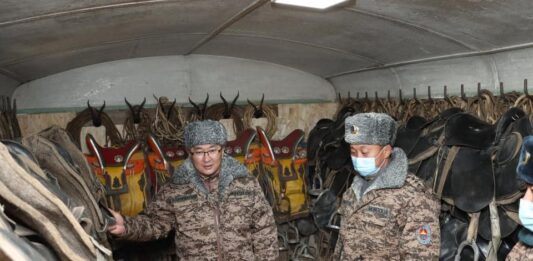 АЖЛЫН ХЭСЭГ ЗҮҮН БҮСИЙН АЙМГУУДАД АЖИЛЛАЖ БАЙНА