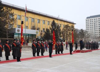 БАЙЛДААНЫ ТУГ ГАРДУУЛАН ӨГӨХ ЁСЛОЛЫН АЖИЛЛАГАА БОЛЛОО