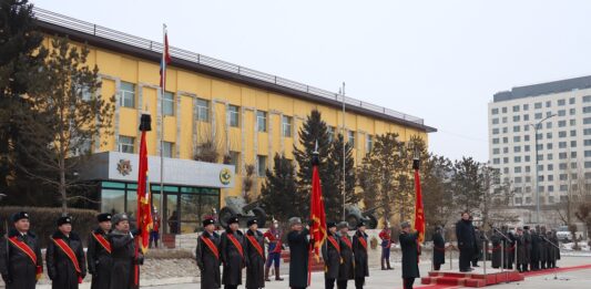 БАЙЛДААНЫ ТУГ ГАРДУУЛАН ӨГӨХ ЁСЛОЛЫН АЖИЛЛАГАА БОЛЛОО