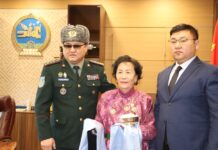 “БӨРТЭ”-ИЙН ХАМТ ОЛОН УДААХ ГАВЬЯАТАА ХҮЛЭЭН АВЧ ХҮНДЭТГЭЛ ҮЗҮҮЛЭВ