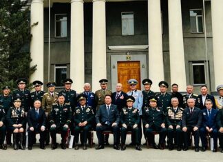 СОЁЛ ХҮМҮҮЖЛИЙН АХМАД АЖИЛТНУУДЫГ ХҮЛЭЭН АВЧ УУЛЗАВ