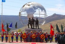 ЦЭНХЭР ДУУЛГАТ ДАЙЧДАД ХҮНДЭТГЭЛ ҮЗҮҮЛЛЭЭ