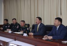 ХИЛИЙН ЧАНАДАД ҮҮРЭГ ГҮЙЦЭТГЭЖ БУЙ ЦЭНХЭР ДУУЛГАТНУУДАА БАЯР ХҮРГЭЖ, АМЖИЛТ ХҮСЛЭЭ