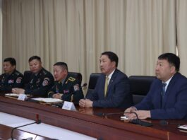 ХИЛИЙН ЧАНАДАД ҮҮРЭГ ГҮЙЦЭТГЭЖ БУЙ ЦЭНХЭР ДУУЛГАТНУУДАА БАЯР ХҮРГЭЖ, АМЖИЛТ ХҮСЛЭЭ