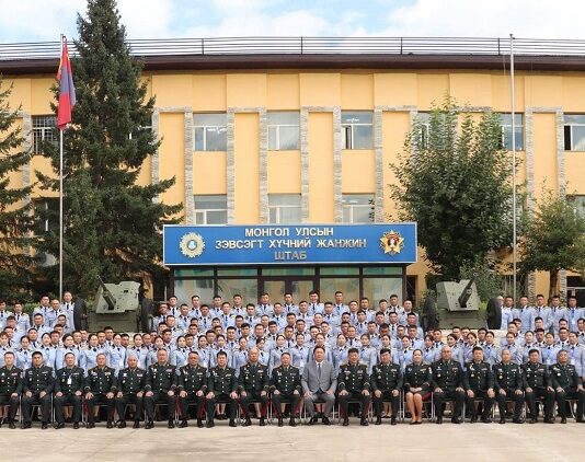 БАТЛАН ХАМГААЛАХ, ЗЭВСЭГТ ХҮЧНИЙ “ЗАЛУУ ОФИЦЕРУУДЫН ДЭД ЧУУЛГАН-2023”-ЫГ ЗОХИОН БАЙГУУЛЖ БАЙНА