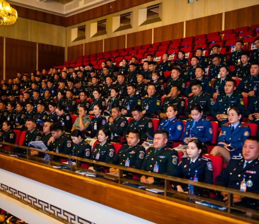 ТӨРИЙН ЦЭРГИЙН БОЛОН ХУУЛЬ САХИУЛАХ БАЙГУУЛЛАГУУДЫН “ЗАЛУУ ОФИЦЕРУУДАД ТУЛГАМДАЖ БУЙ АСУУДАЛ, ШИЙДВЭРЛЭХ АРГА ЗАМ” СЭДЭВТ ЭРДЭМ ШИНЖИЛГЭЭНИЙ ХУРАЛ БОЛЛОО