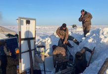 ОРОН НУТГУУДАД ЦЭРГИЙН АЛБА ХААГЧИД ТУСЛАМЖАА ҮЗҮҮЛСЭЭР БАЙНА