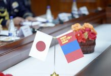 ЯПОН УЛСЫН ӨӨРИЙГӨӨ ХАМГААЛАХ ХҮЧНИЙ НЭГДСЭН ШТАБЫН ДАРГА 11 ЖИЛИЙН ДАРАА МОНГОЛ УЛСАД АЛБАН ЁСНЫ АЙЛЧЛАЛ ХИЙЖ БАЙНА