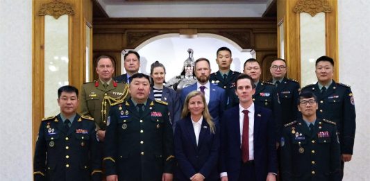 БАТЛАН ХАМГААЛАХ ЯАМД ХООРОНДЫН ЗӨВЛӨЛДӨХ УУЛЗАЛТ БОЛЛОО