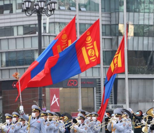 “МОНГОЛ УЛСЫН ТӨРИЙН ДАЛБААГ ХҮНДЭТГЭЛТЭЙГЭЭР БАЙРЛУУЛАХ ӨНДӨРЛӨГ” БАЙГУУЛАХ ЗУРАГ, ТӨСЛИЙН УРАЛДААНЫ УДИРДАМЖ