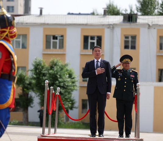 БАТЛАН ХАМГААЛАХЫН САЙД Д.БАТЛУТ ЯАМ, ЗХЖШ-ЫН НИЙТ БИЕ БҮРЭЛДЭХҮҮНТЭЙ БИЕЧЛЭН УУЛЗЛАА