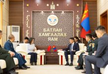 УИХ-ЫН ГИШҮҮН, БАТЛАН ХАМГААЛАХЫН САЙД Д.БАТЛУТ БНХАУ-ААС МОНГОЛ УЛСАД СУУГАА ОНЦ БӨГӨӨД БҮРЭН ЭРХТ ЭЛЧИН САЙД ШЭНЬ МИНЬЖУАНИЙГ ХҮЛЭЭН АВЧ УУЛЗАВ