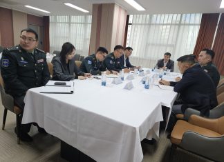 ХУГАЦААТ ЦЭРГИЙН АЛБА ХААХ ЗАЛУУСЫН ХӨДӨЛМӨР ЭРХЛЭЛТИЙГ ДЭМЖИХ ЧИГЛЭЛЭЭР ХАМТАРСАН УУЛЗАЛТЫГ ЗОХИОН БАЙГУУЛЛАА