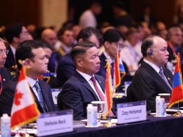 ДЭЛХИЙН 68 ОРНЫ ТӨЛӨӨЛӨГЧИД ЧУУЛЖ, КИБЕР АЮУЛГҮЙ БАЙДАЛ ЗЭВСГИЙН ХЯНАЛТ, ТЕРРОРИЗМ ЗЭРЭГ АЮУЛГҮЙ БАЙДЛЫН ШИНЭ СОРИЛТУУДЫН ТАЛААР ХЭЛЭЛЦЭЖ БАЙНА