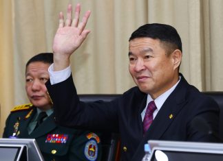 ЦЭНХЭР ДУУЛГАТАН ДАЙЧДАДАА МЭНДЧИЛГЭЭ ДЭВШҮҮЛЖ, АМЖИЛТ ХҮСЭВ