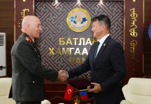 МОНГОЛ УЛСЫН БАТЛАН ХАМГААЛАХЫН ДЭД САЙД Д.БААСАНДАМБА ТУРКИЙН ХУУРАЙ ЗАМЫН ЦЭРГИЙН КОМАНДЛАЛЫН ШТАБЫН ДАРГЫГ ХҮЛЭЭН АВЧ УУЛЗЛАА