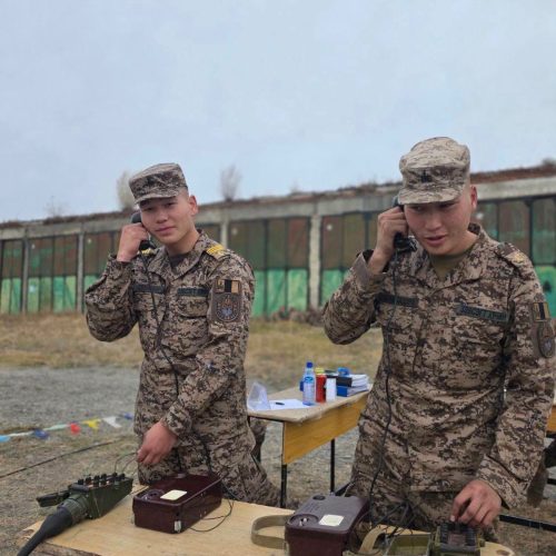 АХЛАГЧИЙН МЭРГЭЖИЛ ОЛГОХ СУРГАЛТ ХОЁР САР ГАРУЙН ХУГАЦААНД АМЖИЛТТАЙ ЯВАГДЛАА